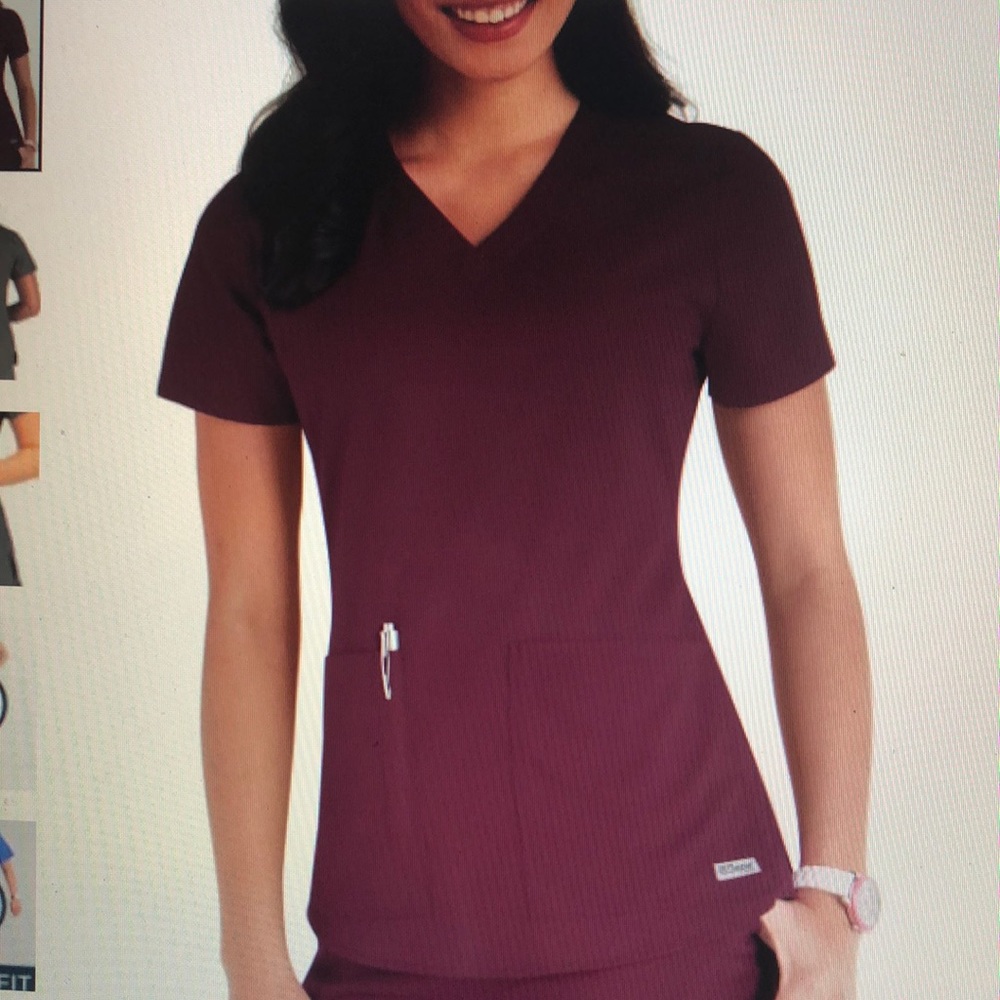 71166 2 pocket V neck scrub top